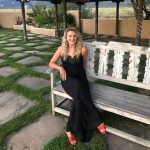 Meet your Posher, Kenzi